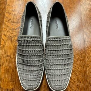 Vince stafford woven leather slip on gray size 7.5